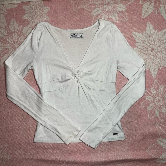 Hollister Top - Picture 1 of 8